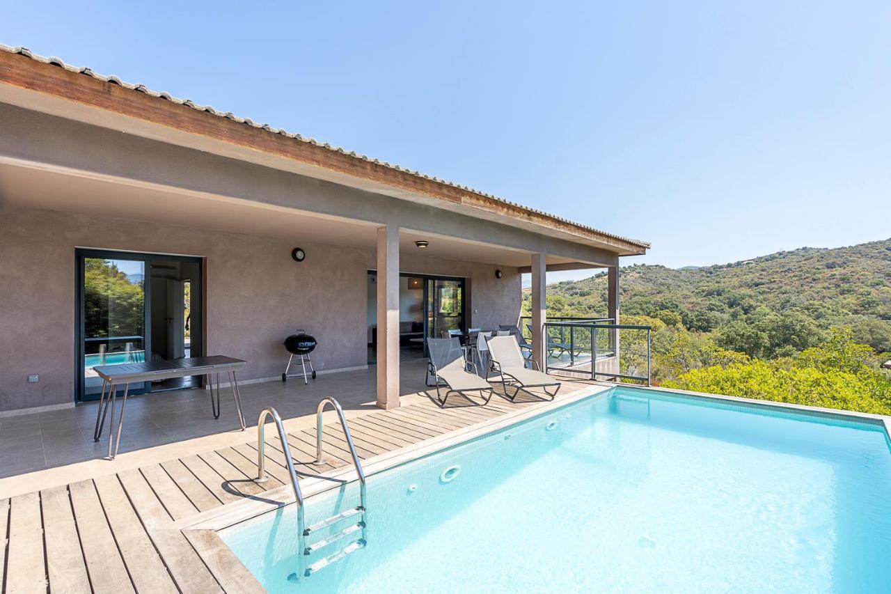 פורטיסיו Les Villas De Lorello מראה חיצוני תמונה